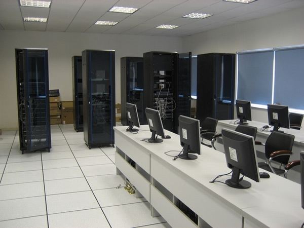 口碑鑄就價(jià)值，服務(wù)創(chuàng)造輝煌——蘇州鉆之冠智能科技的弱電工程與計(jì)算機(jī)網(wǎng)絡(luò)系統(tǒng)專業(yè)報(bào)價(jià)與服務(wù)解析